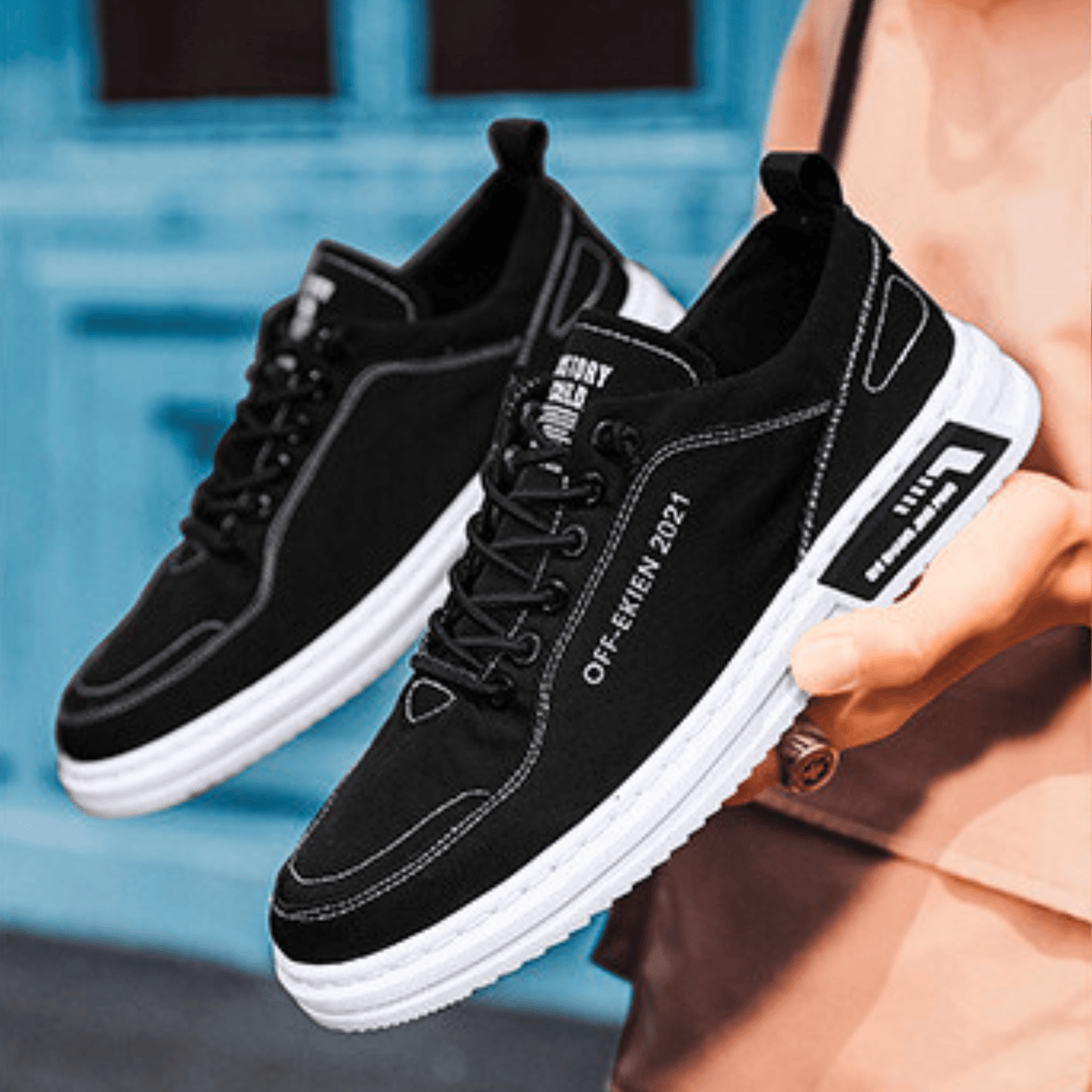 The Levaro Sneaker