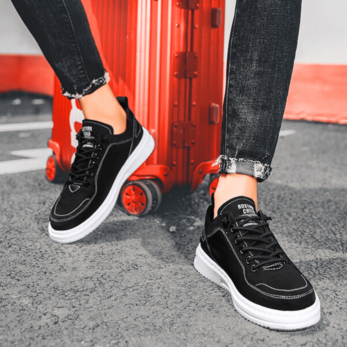 The Levaro Sneaker